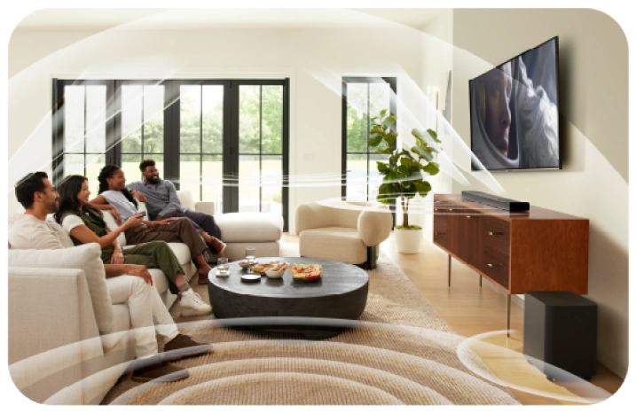 Ruang keluarga dengan soundbar JBL berkalibrasi otomatis