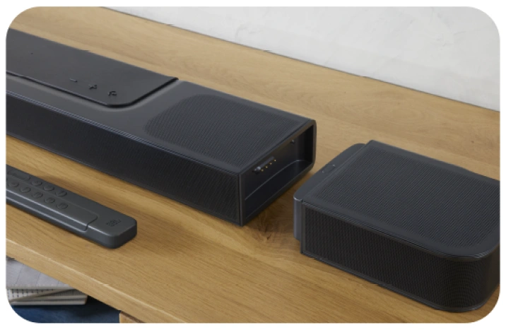 Speaker surround soundbar JBL yang dapat dilepas