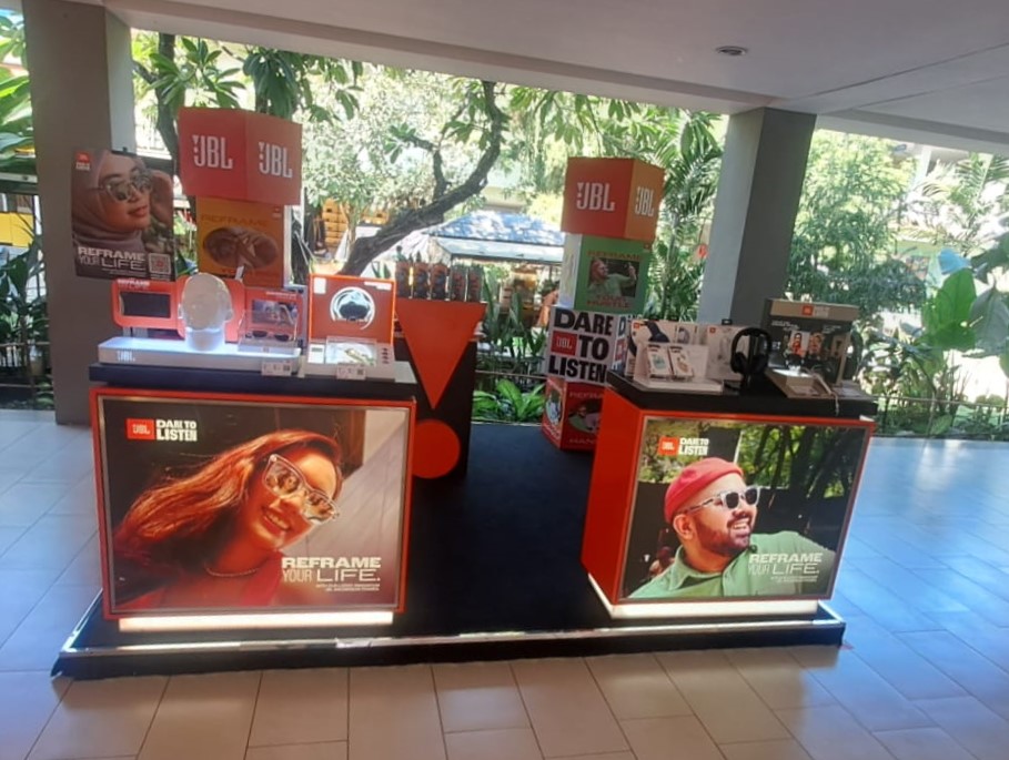 JBL Soundgear Frames Roadshow di Bali Galeria