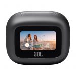 03.JBL_Live Buds 3_Product Image_Case Lifestyle_Black