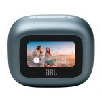 03.JBL_Live Buds 3_Product Image_Case Lifestyle_Blue