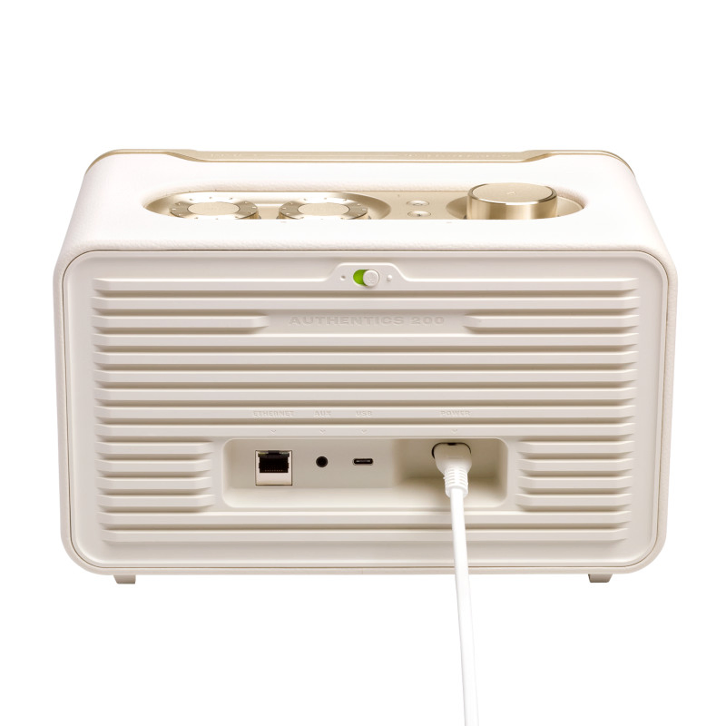 ls-jbl-authentics-200-white-back-135-x2