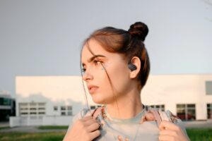 How to Choose the Best Earbuds for Sensitive Ears