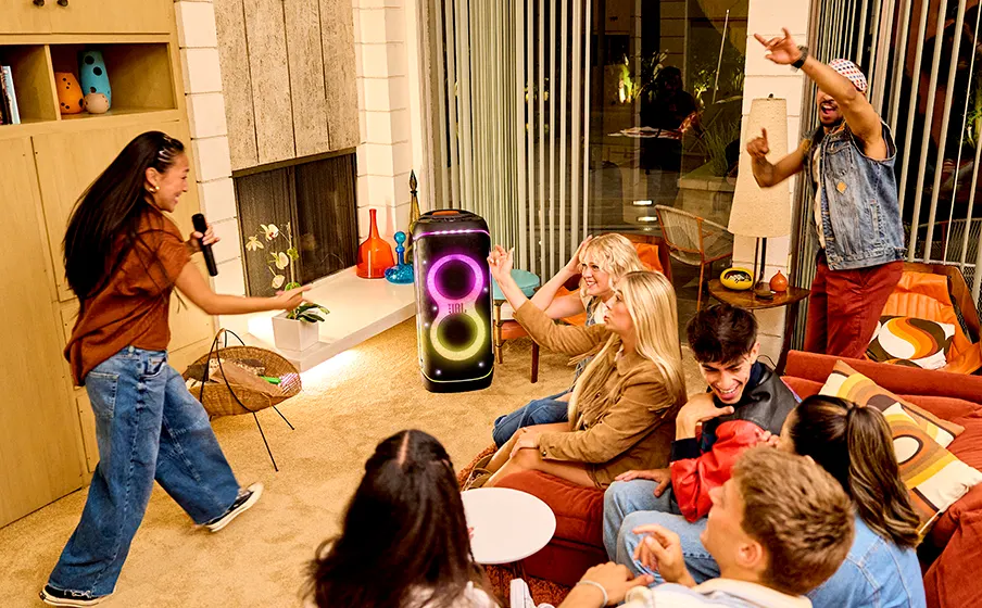 JBL Karaoke: Portable Speaker Pairings for EasySing Mic Mini